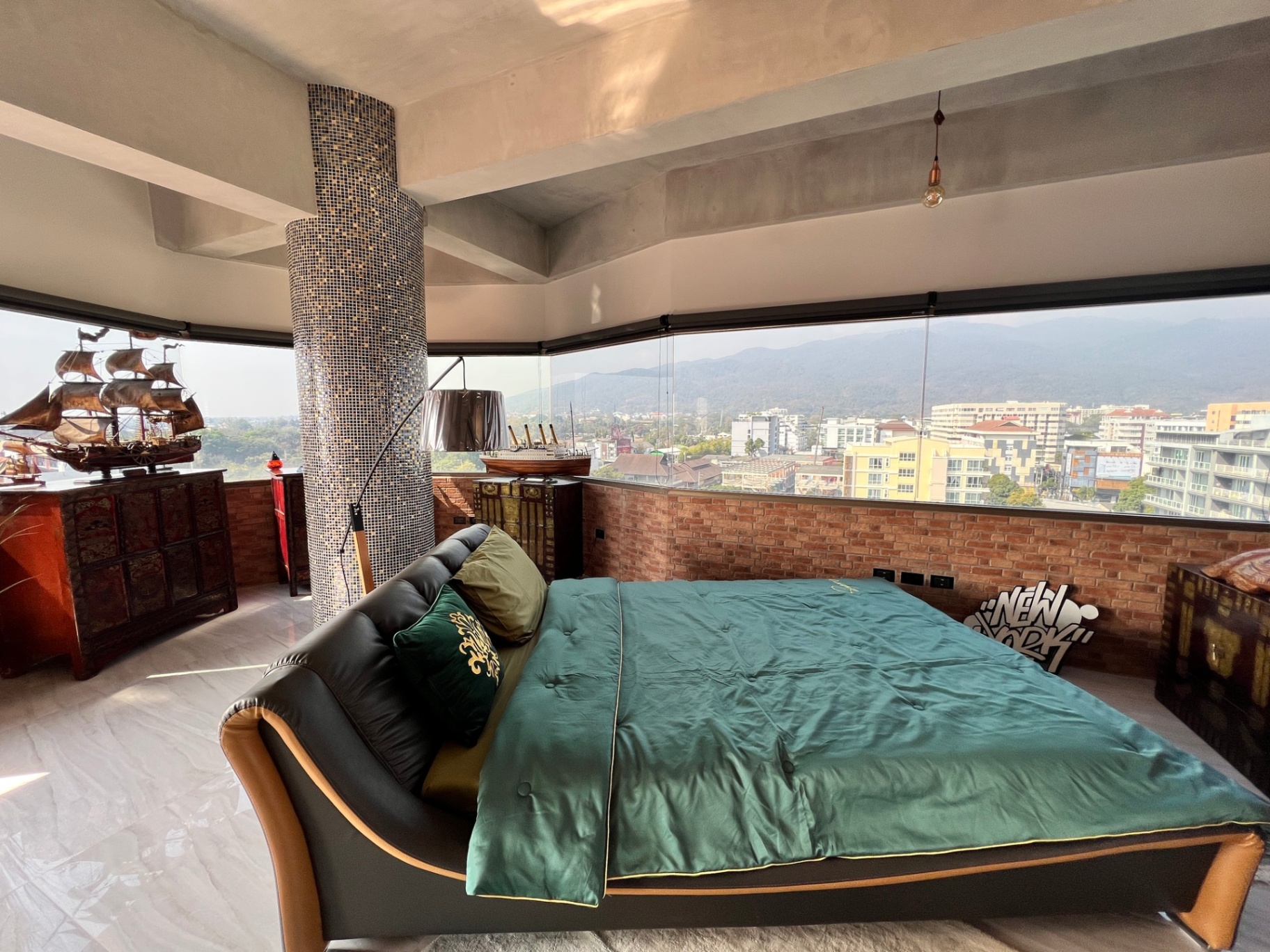 Boonyamas Mansion - Image 1