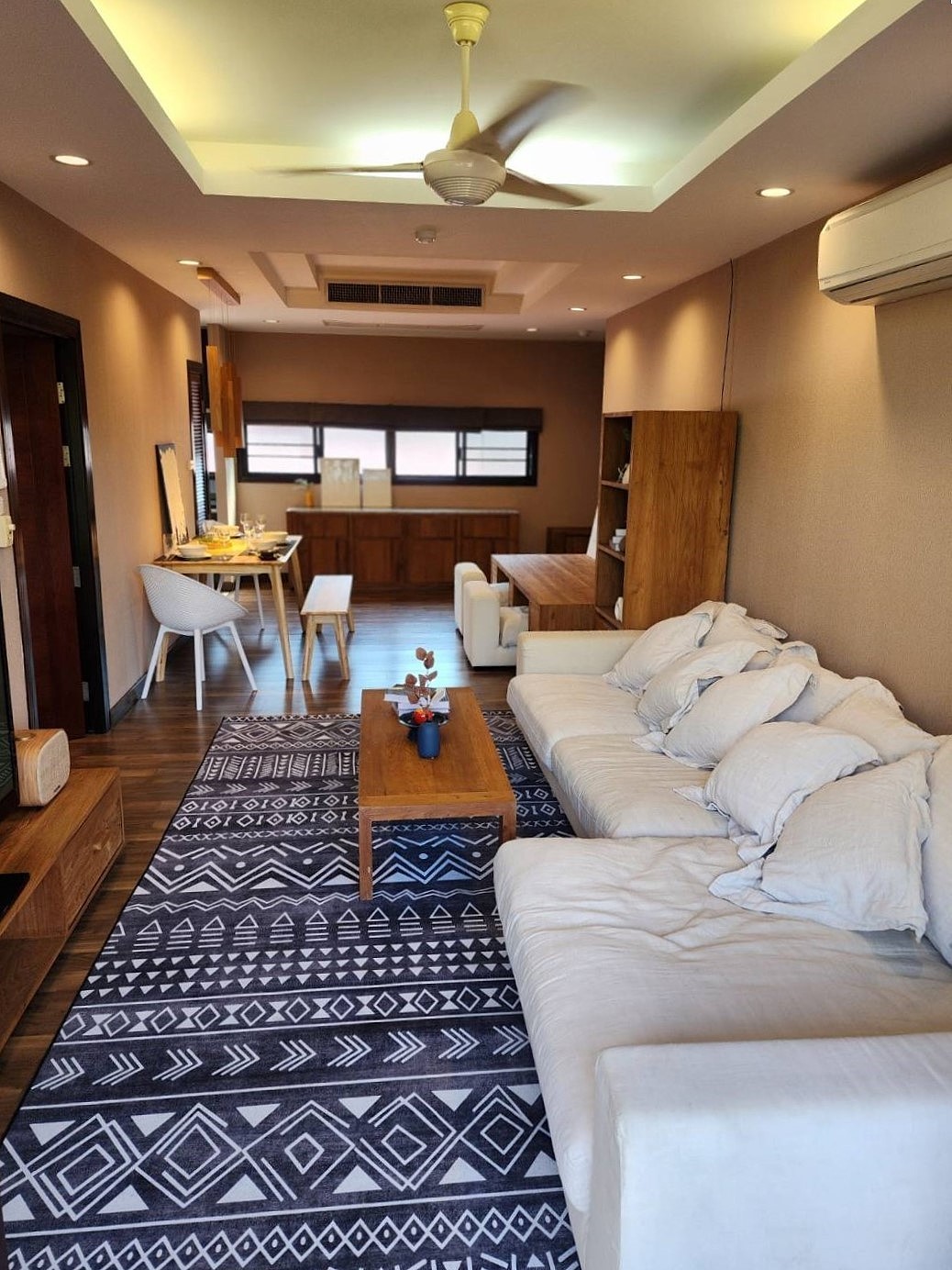 Mountain Front Condo - Image 6