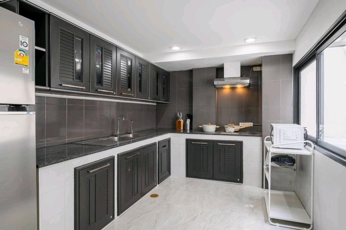 5 Bedroom House For Sale in Khlong Tan, Khlong Toei, Bangkok - Image 14