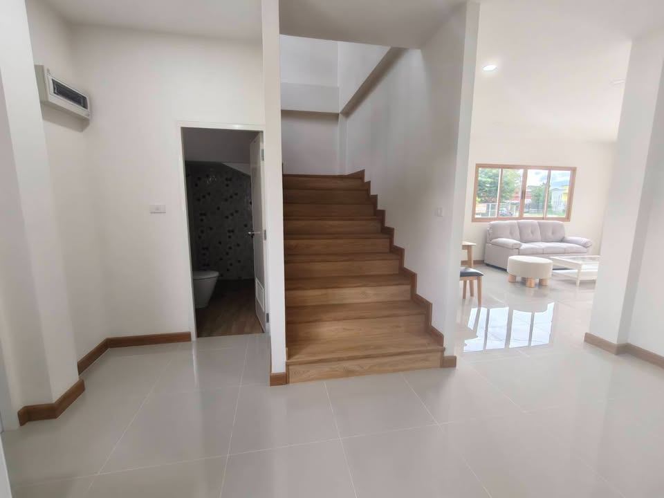 3 Bedroom House For Rent in Ban Waen, Hang Dong, Chiang Mai - Image 6
