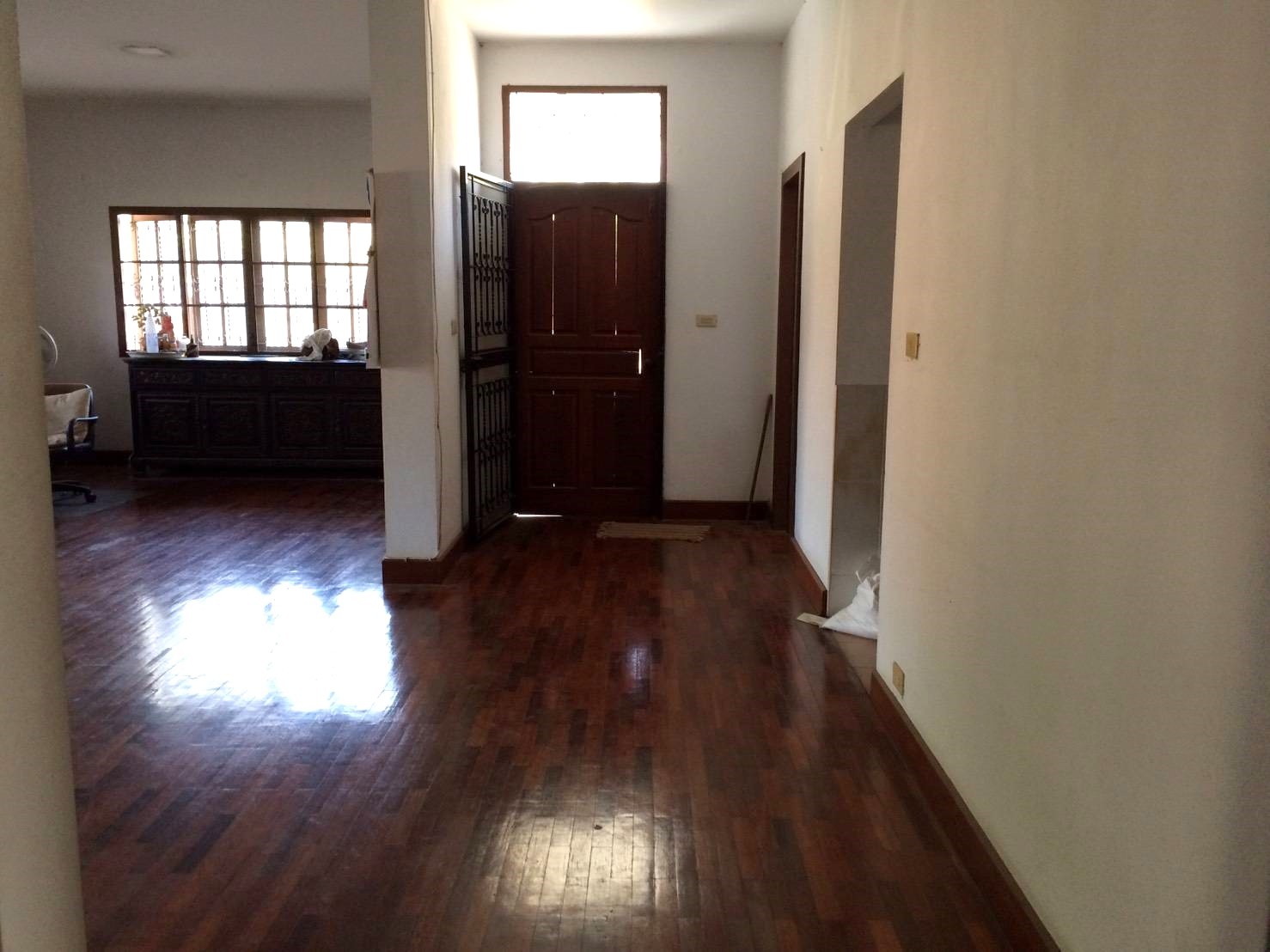 5 Bedroom House For Sale in Ton Pao, San Kamphaeng, Chiang Mai - Image 9