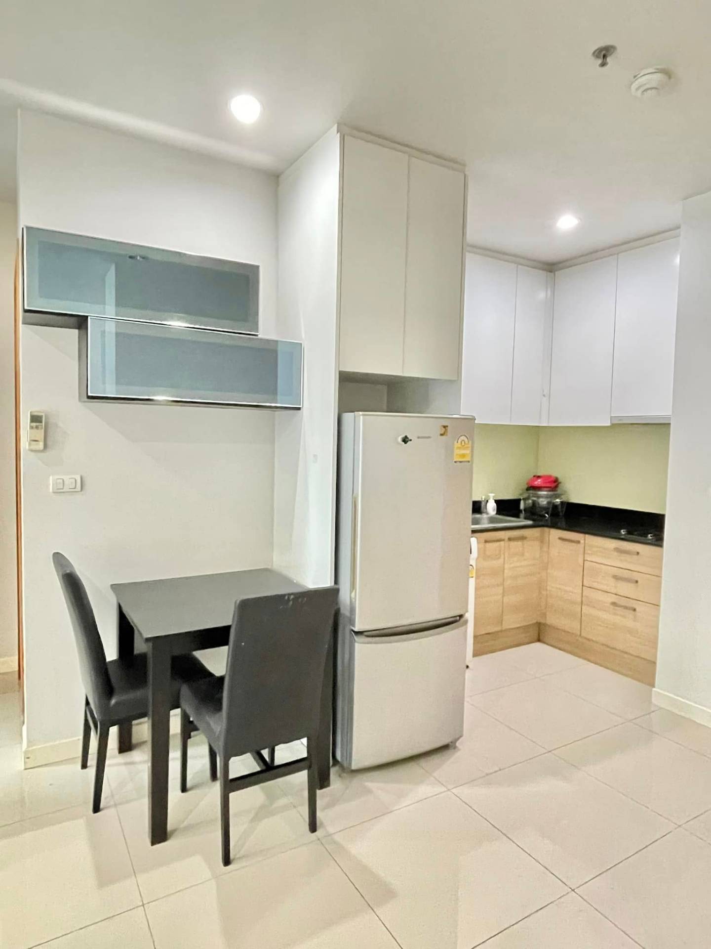 Circle Condominium - Image 3