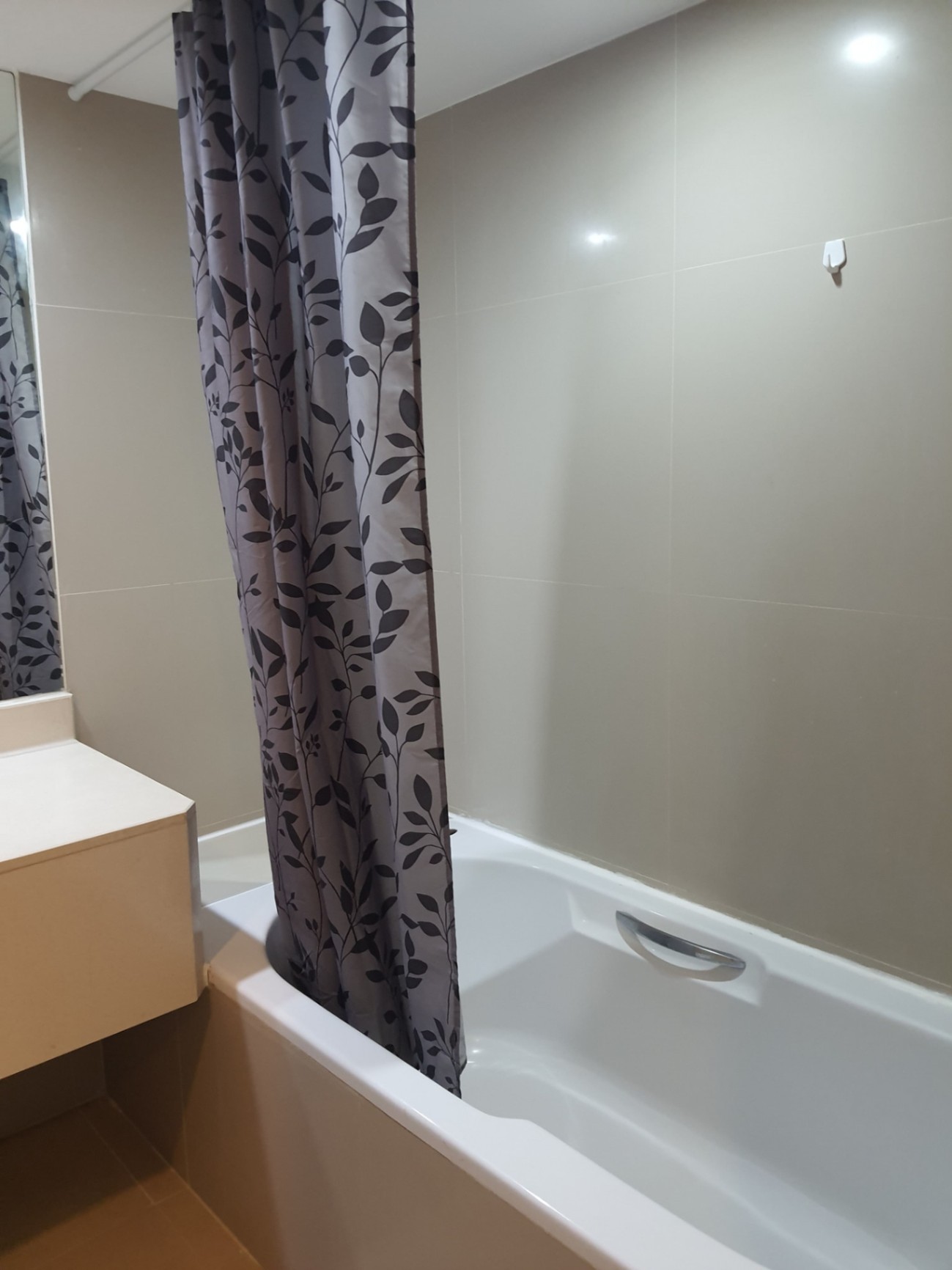 Trendy Condominium Sukhumvit 13 - Image 5