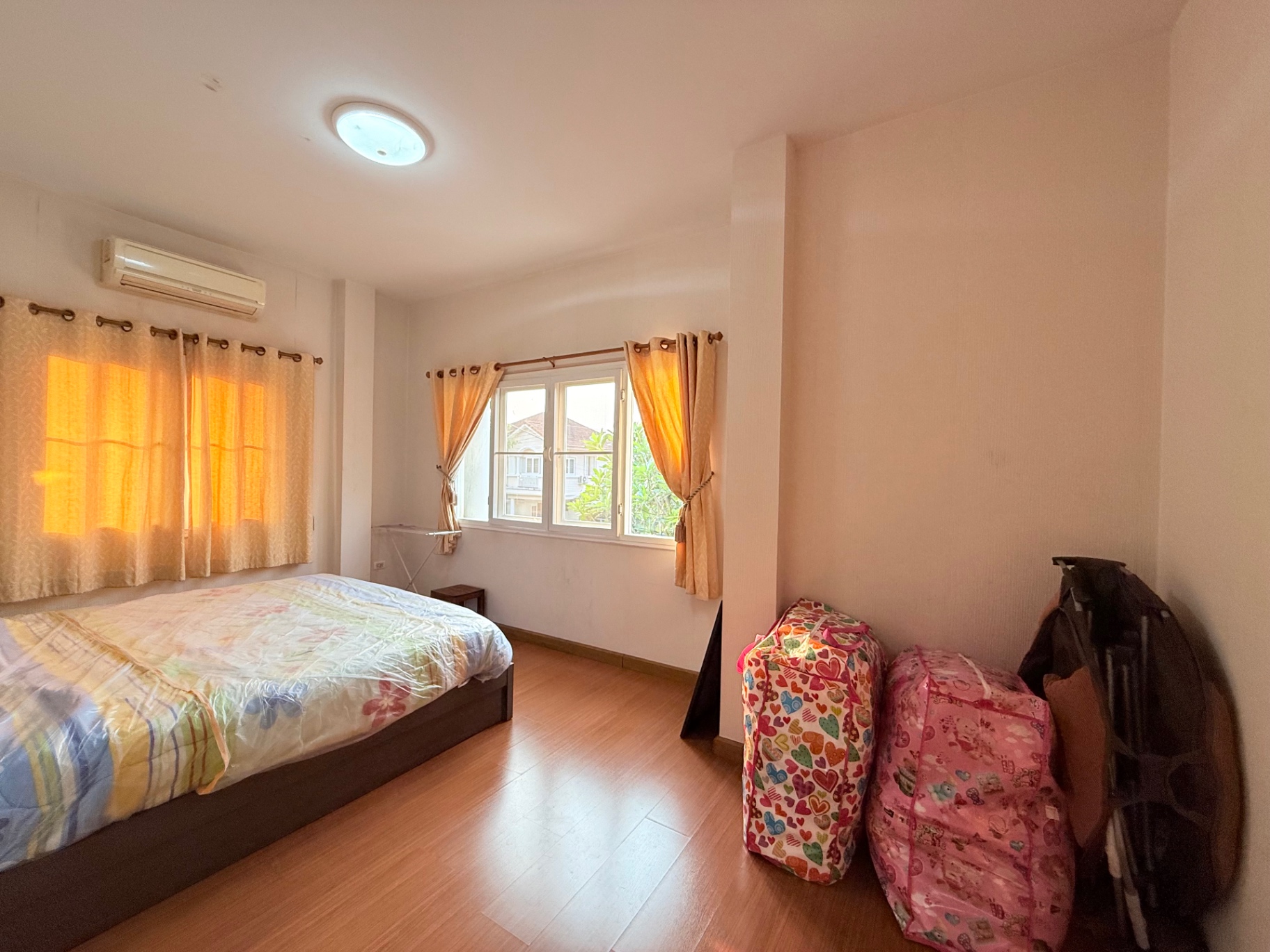 Home in Park - Image 24