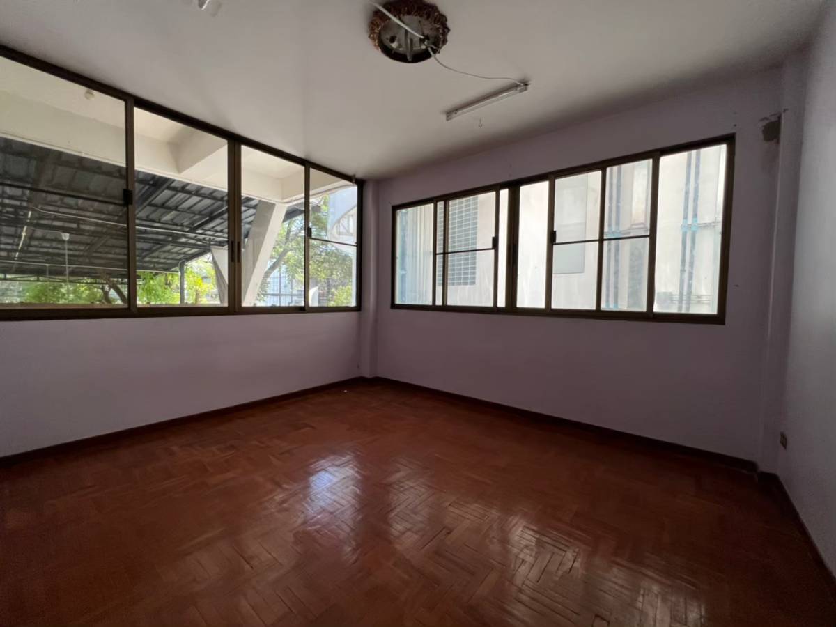  Retail Space For Sale in Suthep, Mueang Chiang Mai, Chiang Mai - Image 9