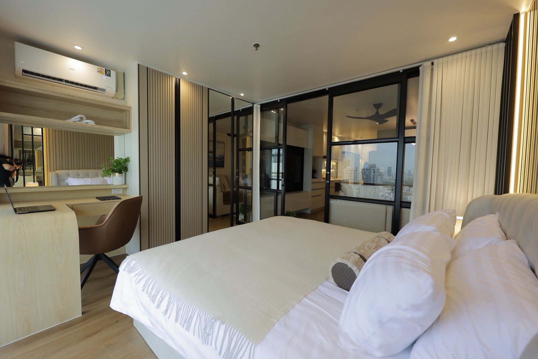 Sukhumvit Suites - Image 11
