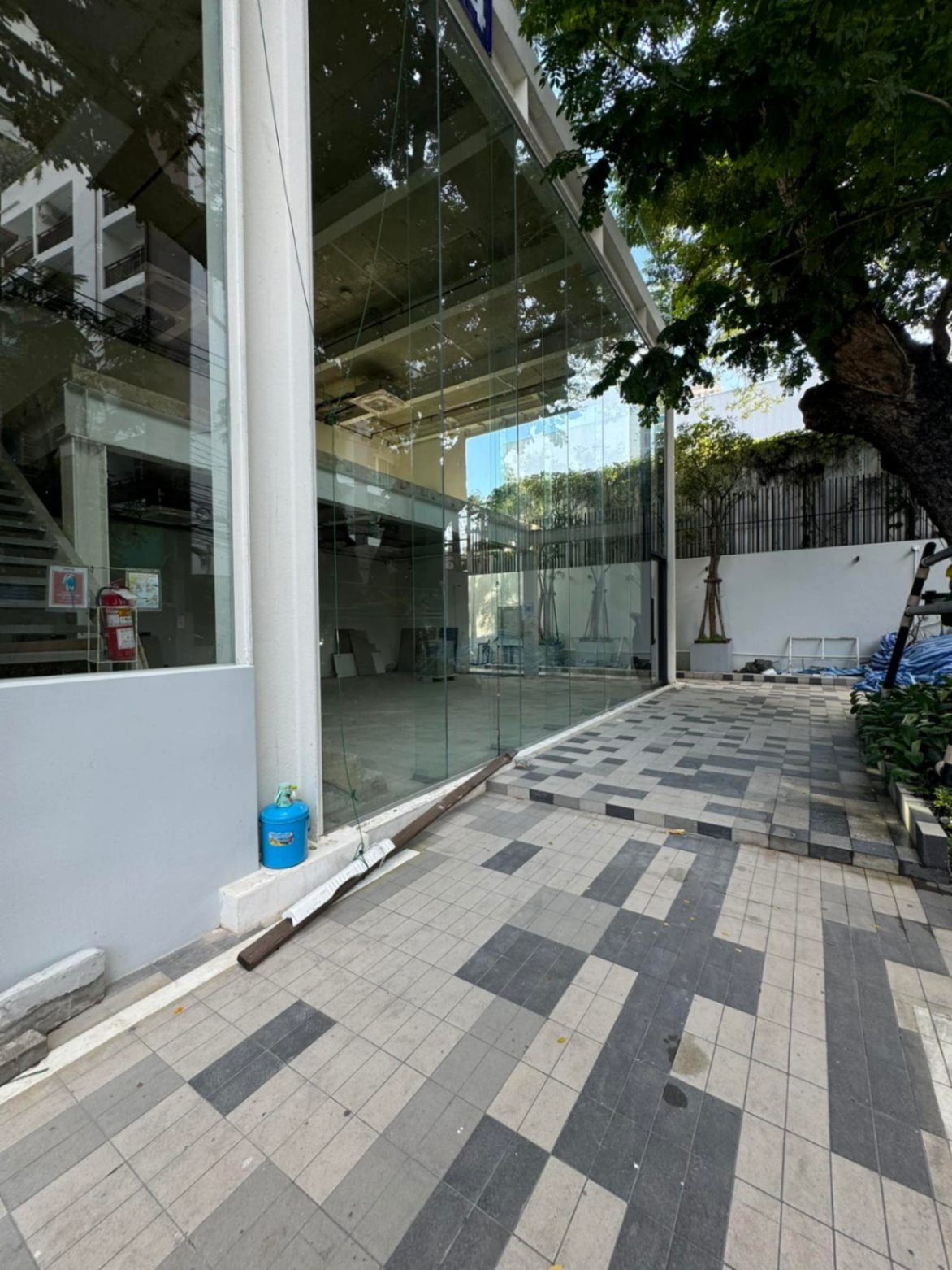  零售空间  在  - Image 24