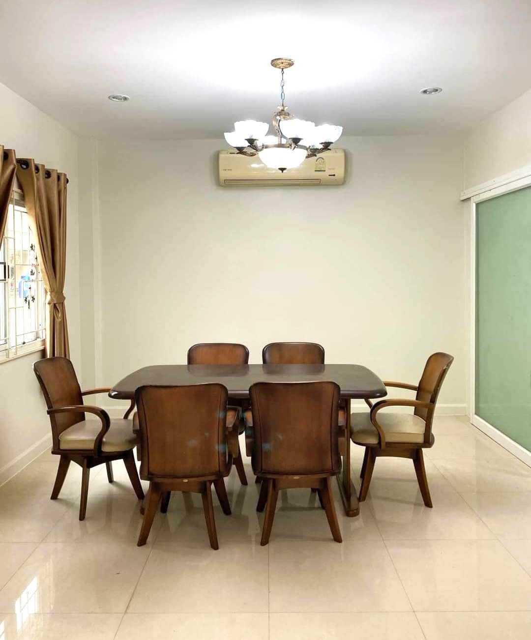 3 Bedroom House For Rent in Saraphi, Saraphi, Chiang Mai - Image 2