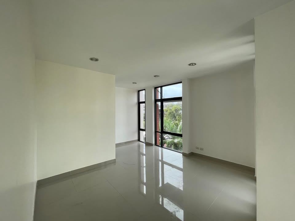 c63dfa8f-3d43-4811-9017-6729322ec516