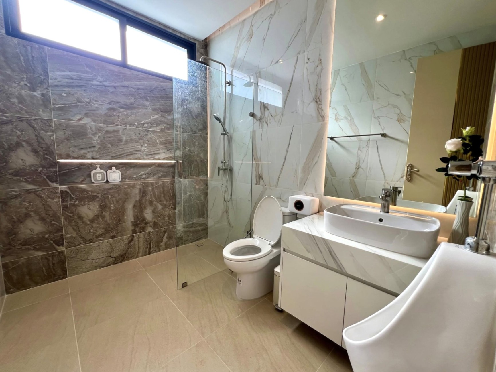 7 Bedroom House For Sale in Mae Hia, Mueang Chiang Mai, Chiang Mai - Image 23