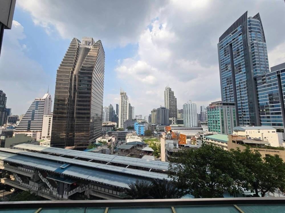 Q1 Sukhumvit Condo by Q House - Image 20