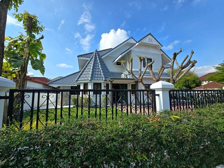 5 Bedroom House For Sale in San Phisuea, Mueang Chiang Mai, Chiang Mai - Image 12