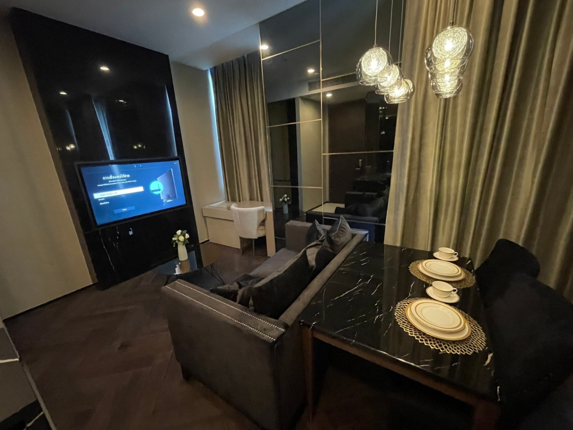 ดิ เอส สุขุมวิท 36 - Image 1