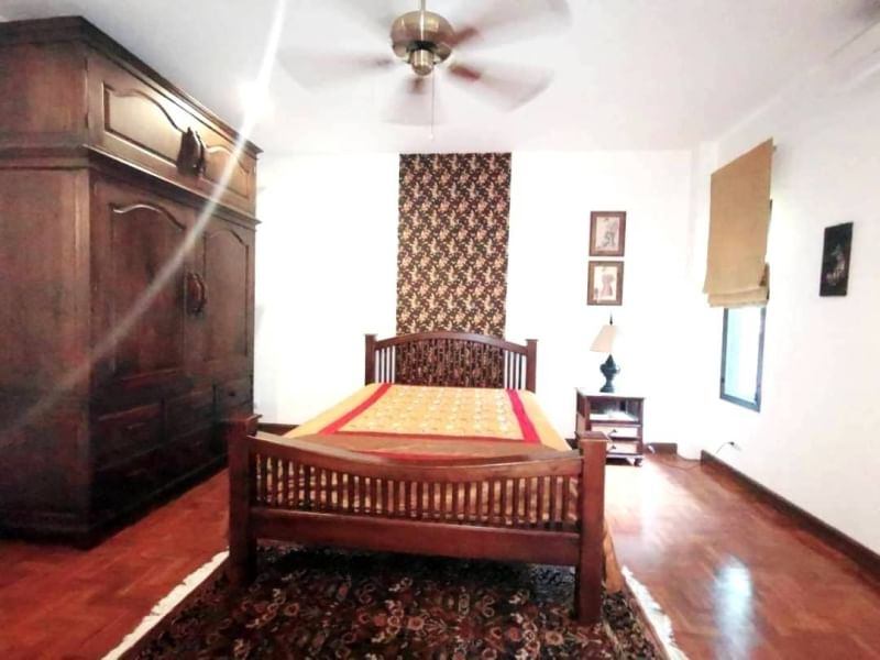 3 卧室 独立房屋  在  - Image 11