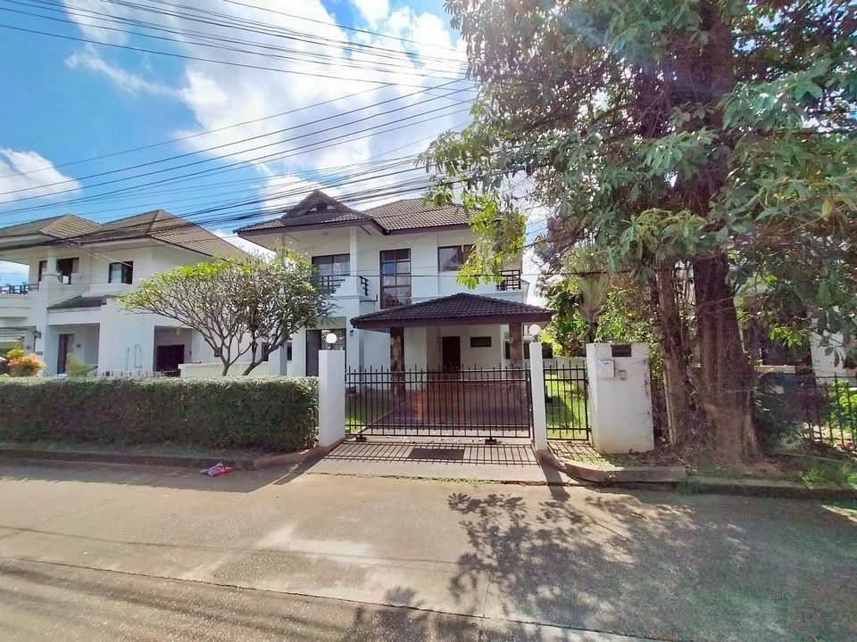3 卧室 独立房屋 出租 在  - Image 1