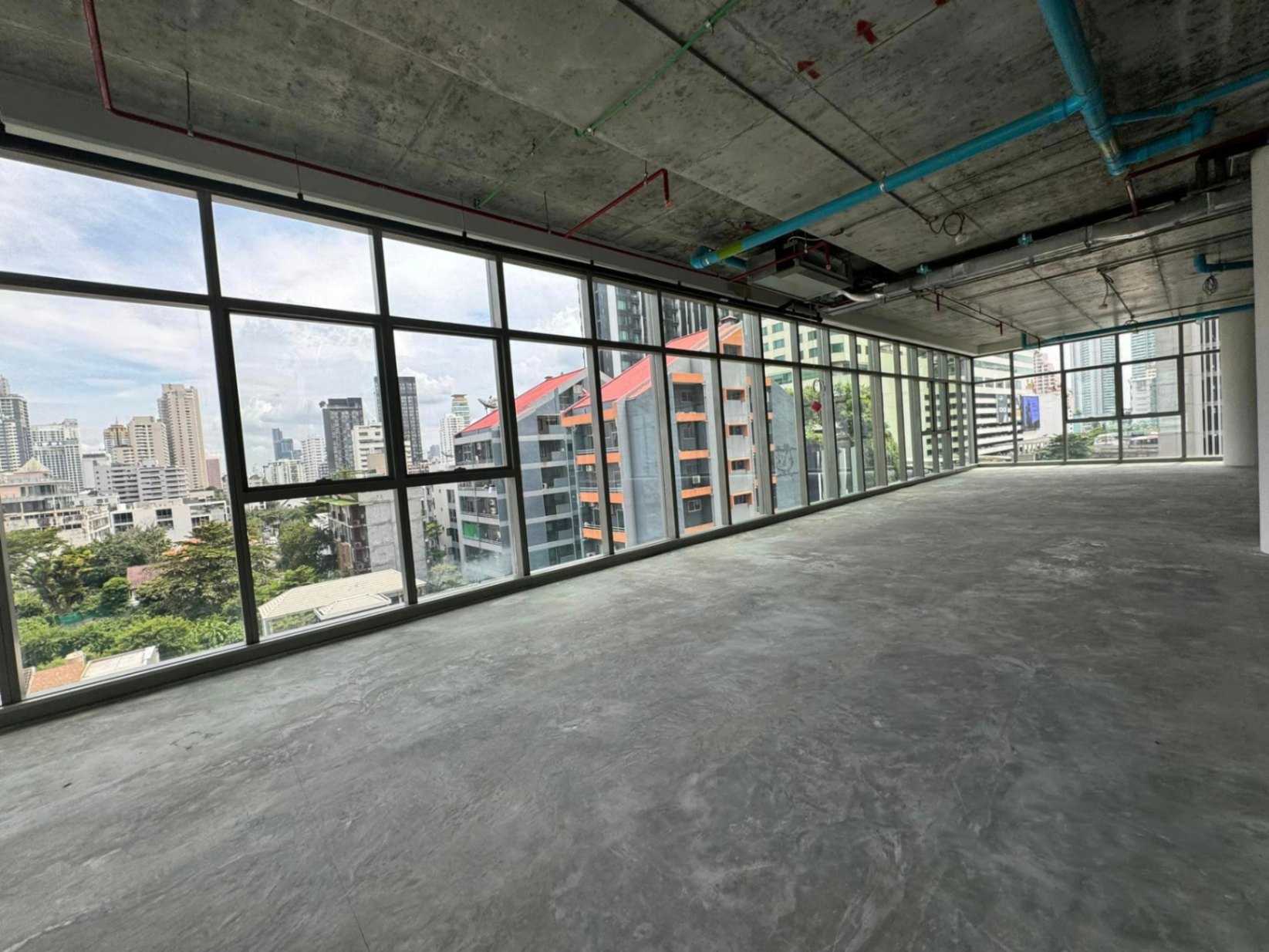  零售空间  在  - Image 11