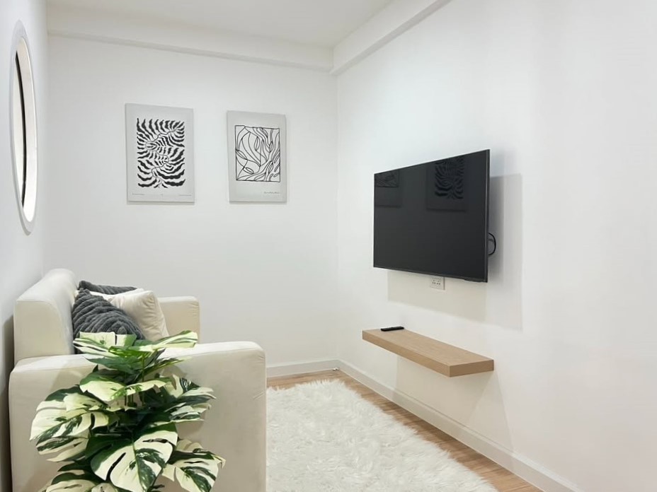 Seven Star Condo - Image 1