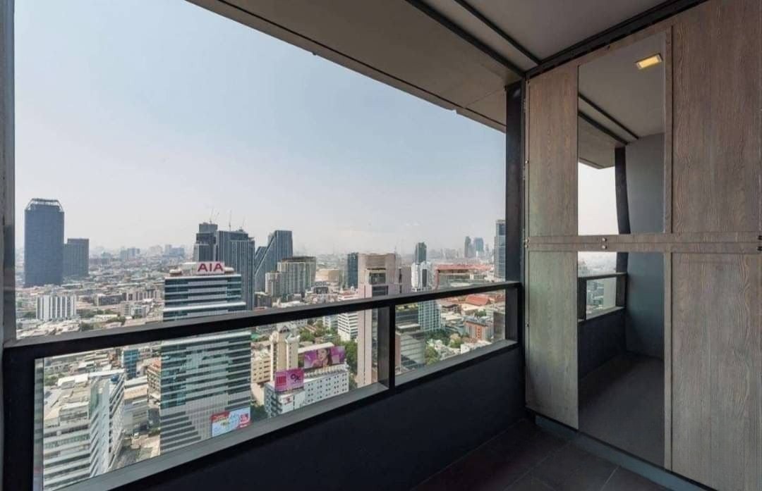 M Silom - Image 9