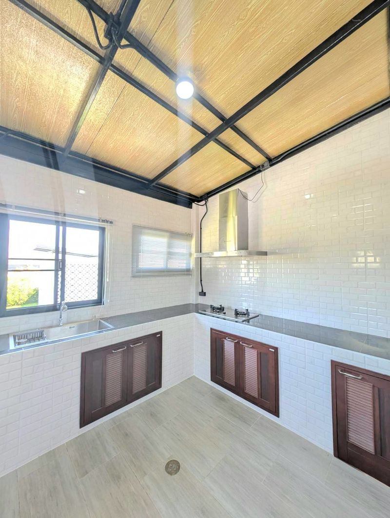 5 Bedroom House For Sale in San Phak Wan, Hang Dong, Chiang Mai - Image 14