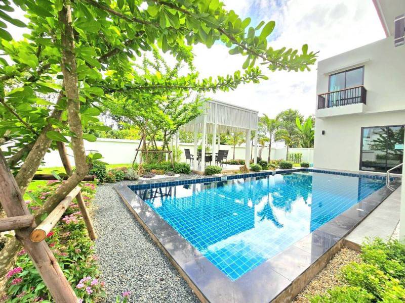 5 Bedroom House For Sale in San Phak Wan, Hang Dong, Chiang Mai - Image 1