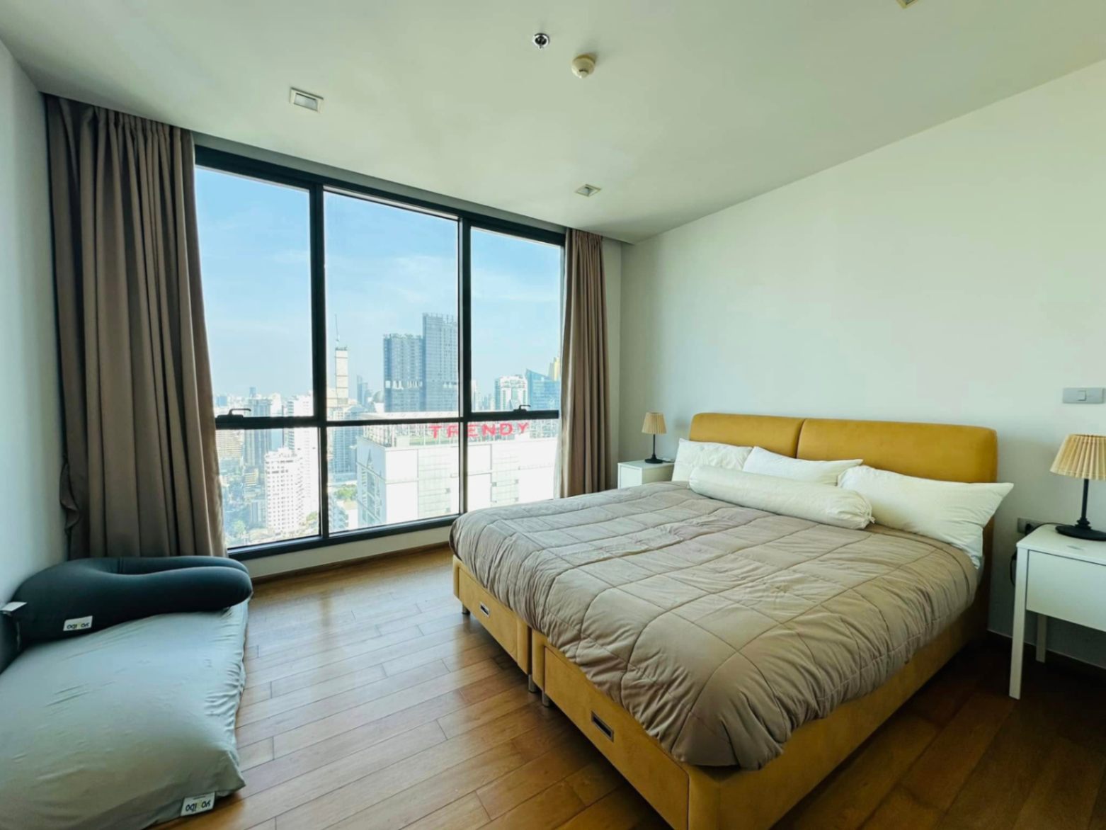 Hyde Sukhumvit 13 - Image 3