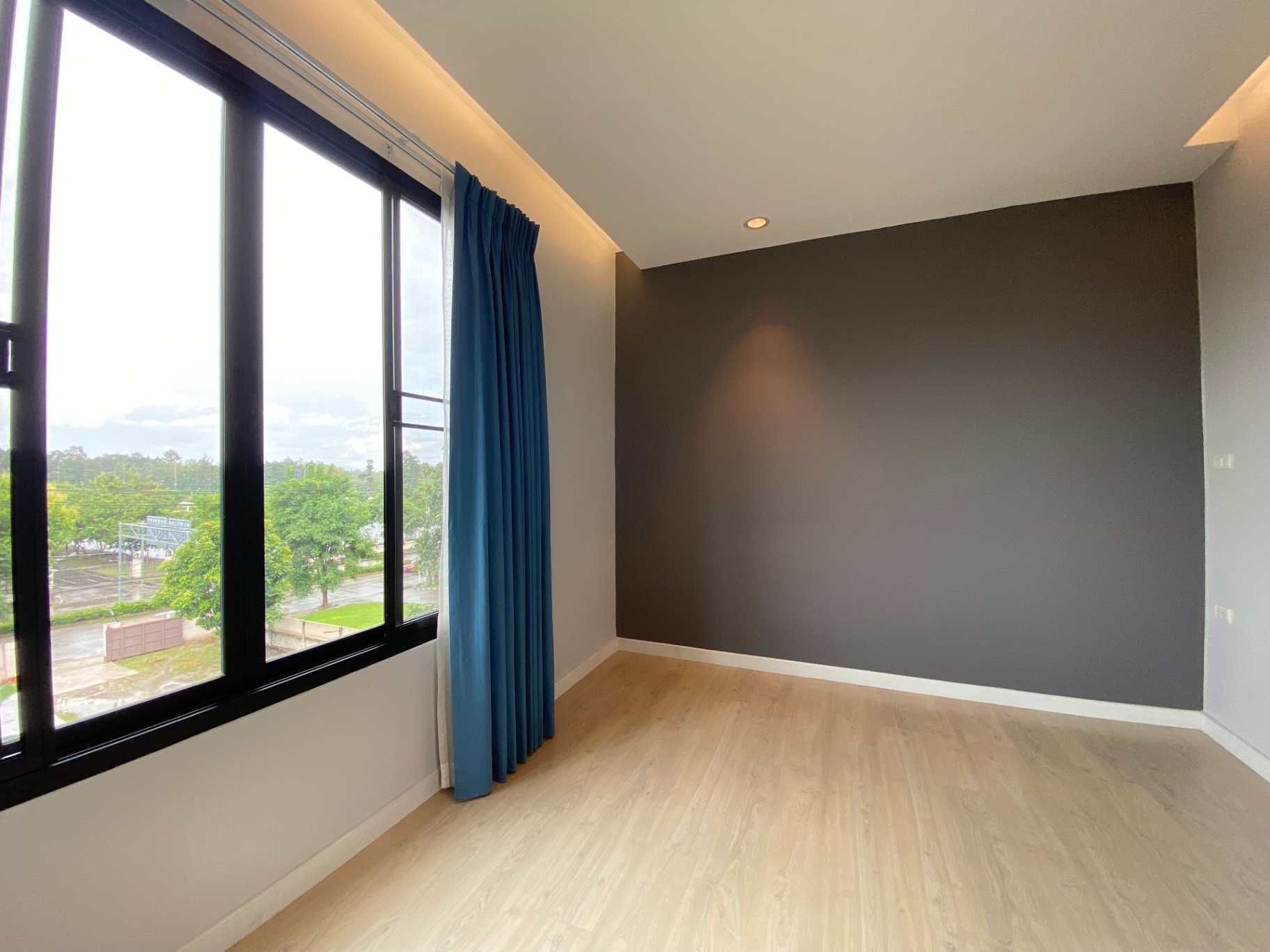The Resort Condominium - Image 14