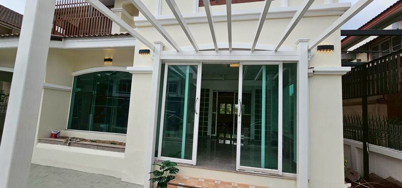 4 Bedroom House For Sale in Saen Saep, Min Buri, Bangkok - Image 9