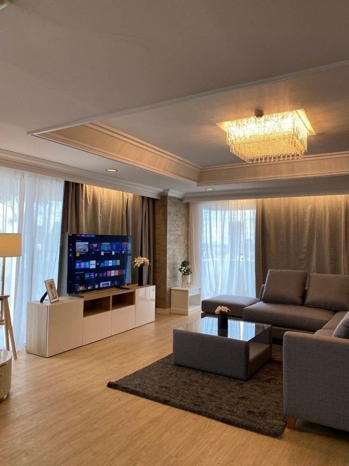 4 卧室 公寓  在  - Image 1