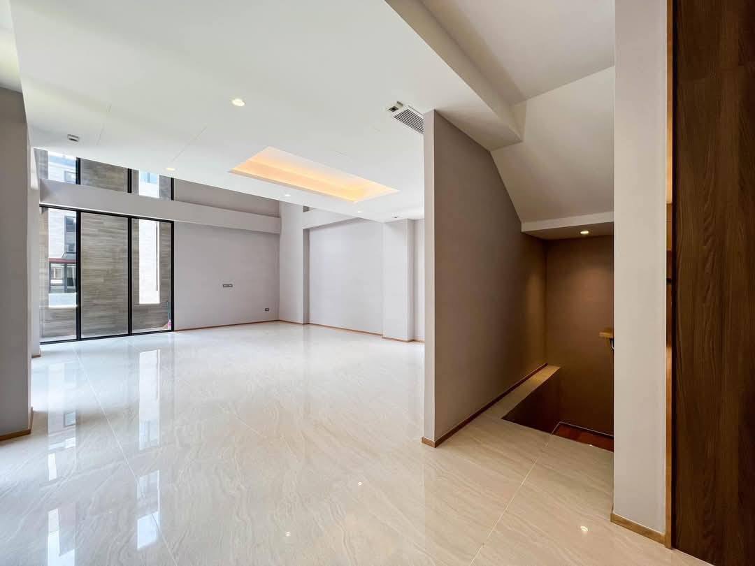 Anina Villa Sathorn-Yenakart - Image 12