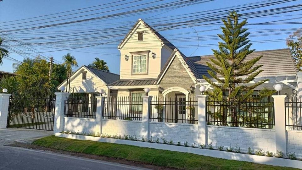 4 Bedroom House For Sale in Ban Mae, San Pa Tong, Chiang Mai - Image 1