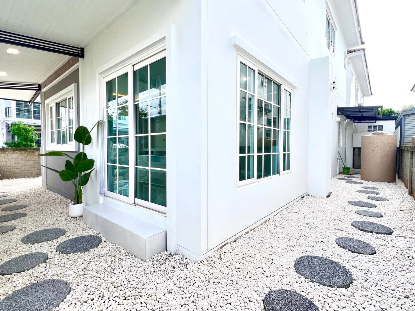 4 Bedroom House For Sale in Bang Khun Thian, Chom Thong, Bangkok - Image 9