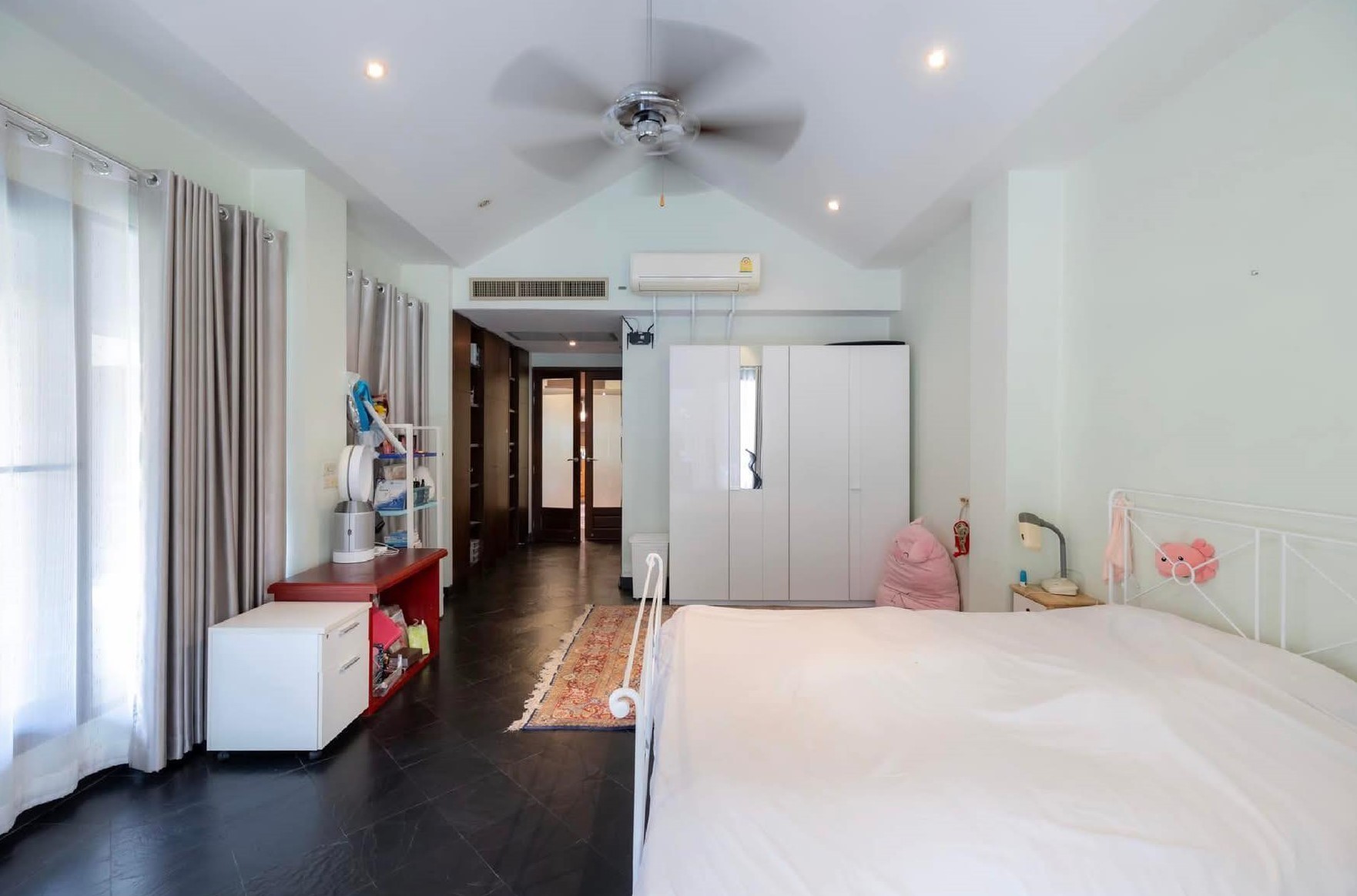 6 Bedroom House For Sale in Pa Daet, Mueang Chiang Mai, Chiang Mai - Image 13