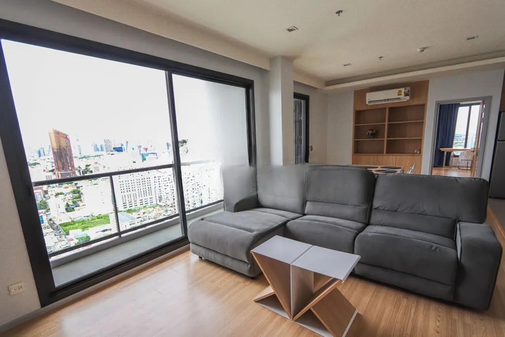 3 Bedroom Condo For Sale in Chomphon, Chatuchak, Bangkok - Image 3