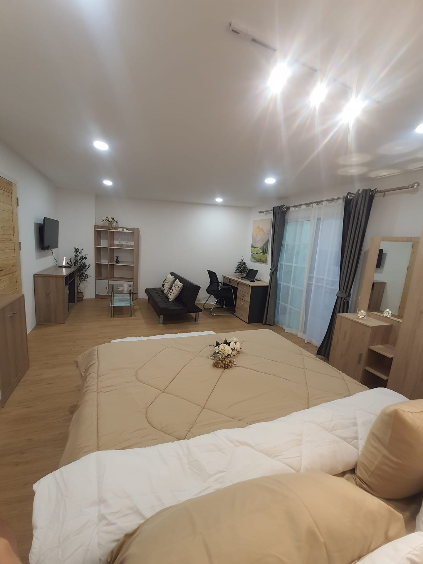 103 Condominium 2 (Soi 12) - Image 7