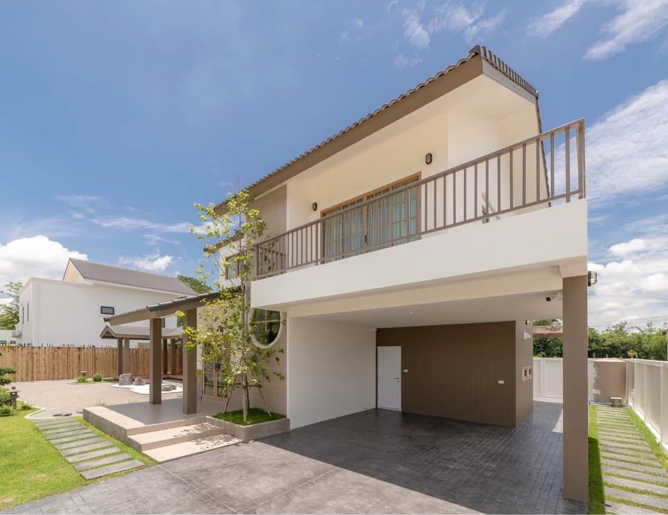 Lanna Lakeview - Image 1
