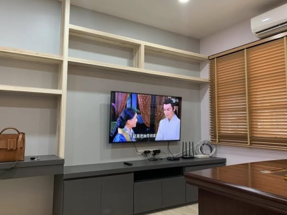 2 Bedroom Townhouse For Rent in Sam Sen Nok, Huai Khwang, Bangkok - Image 2