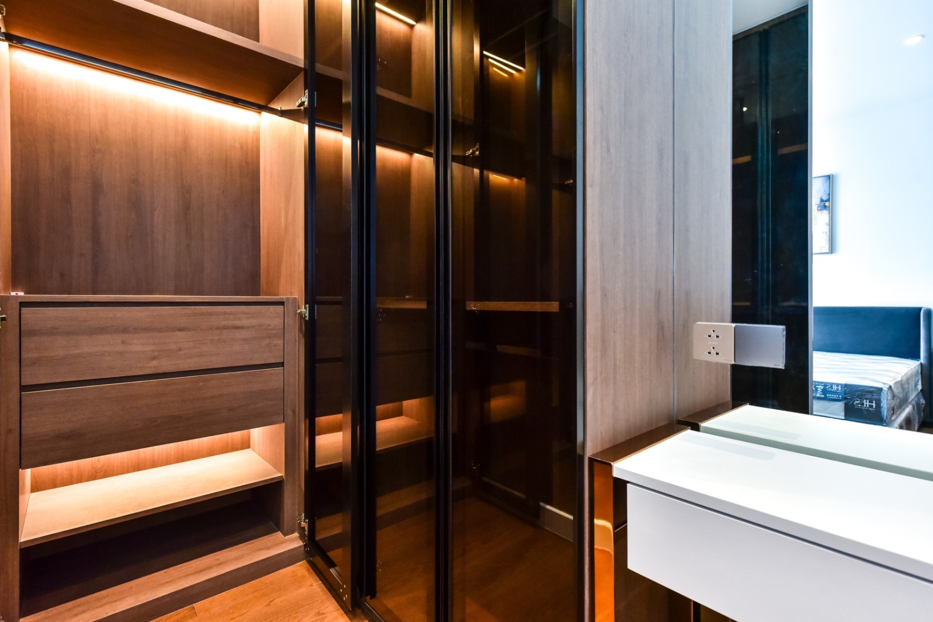 1 Bedroom Condo For Rent in Thung Mahamek, Sathon, Bangkok - Image 11