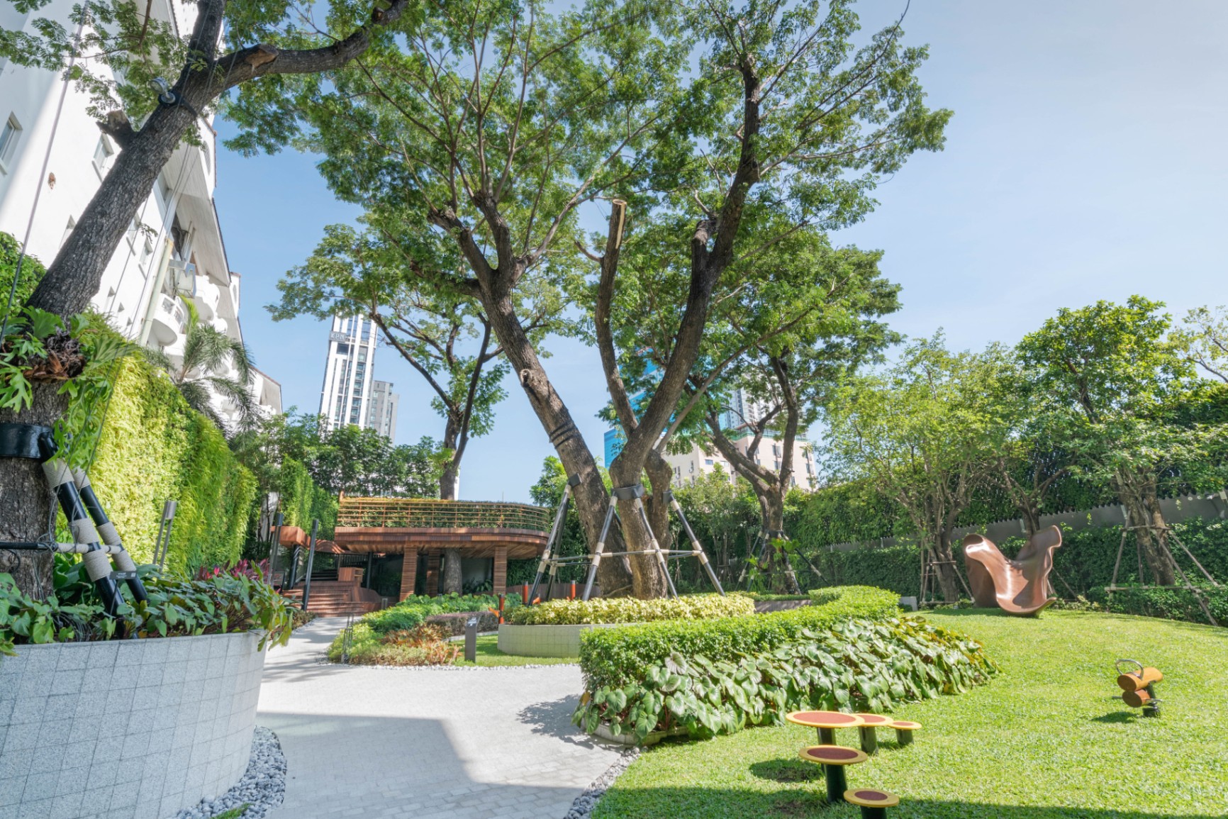 The Monument Thong Lor - Image 46