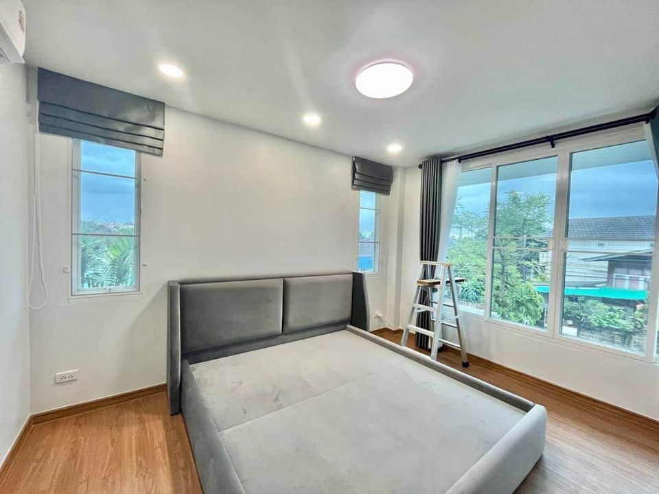 5 Bedroom House For Sale in San Phisuea, Mueang Chiang Mai, Chiang Mai - Image 4