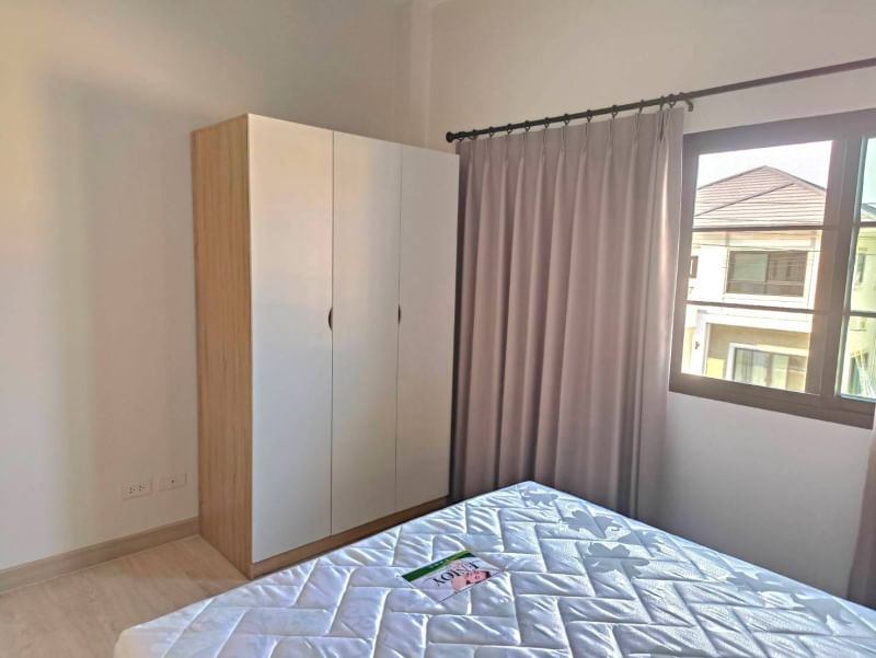 3 卧室 独立房屋  在  - Image 11