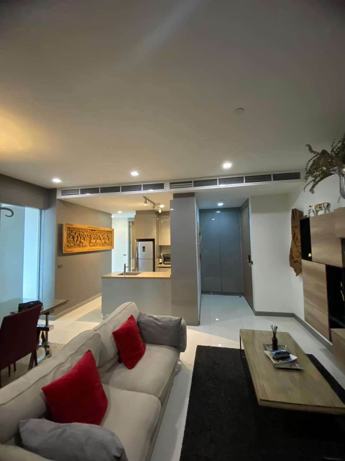 M Silom - Image 3