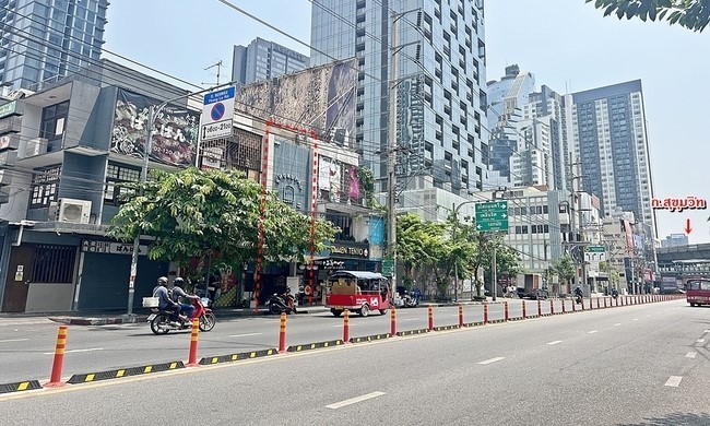  Retail Space For Sale in Khlong Toei, Khlong Toei, Bangkok - Image 3