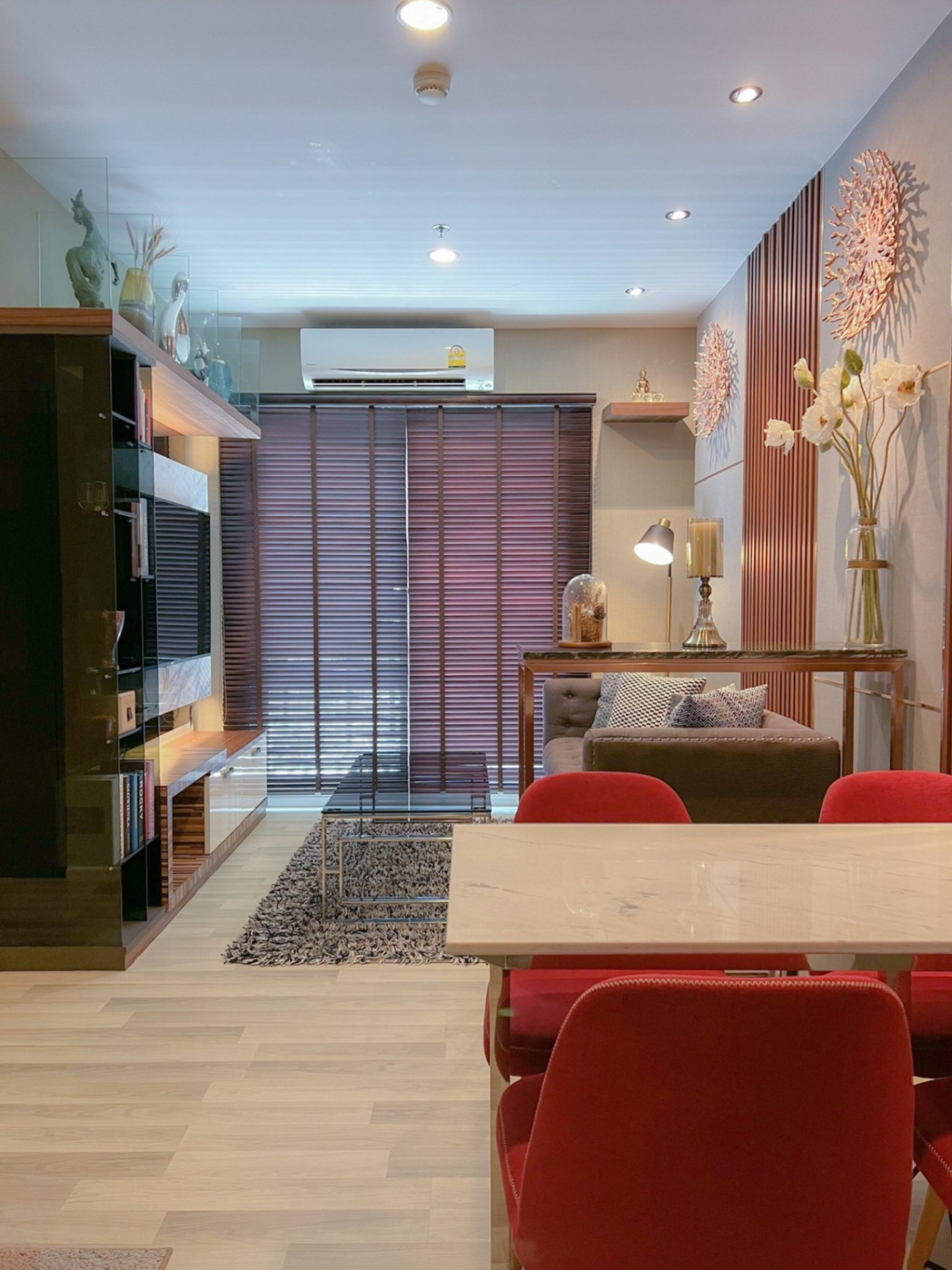 The Key Sathon-Charoen Rat - Image 3