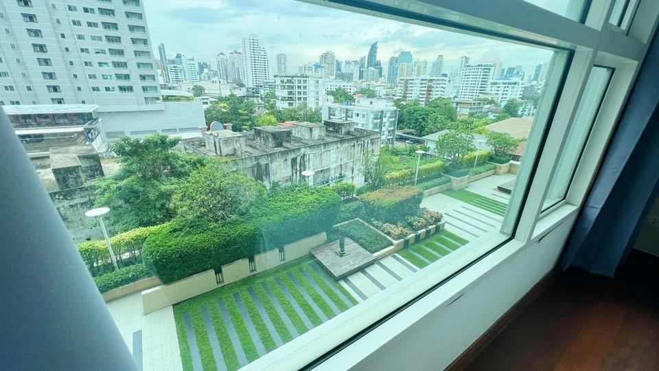 Ivy Thonglor 23 - Image 4