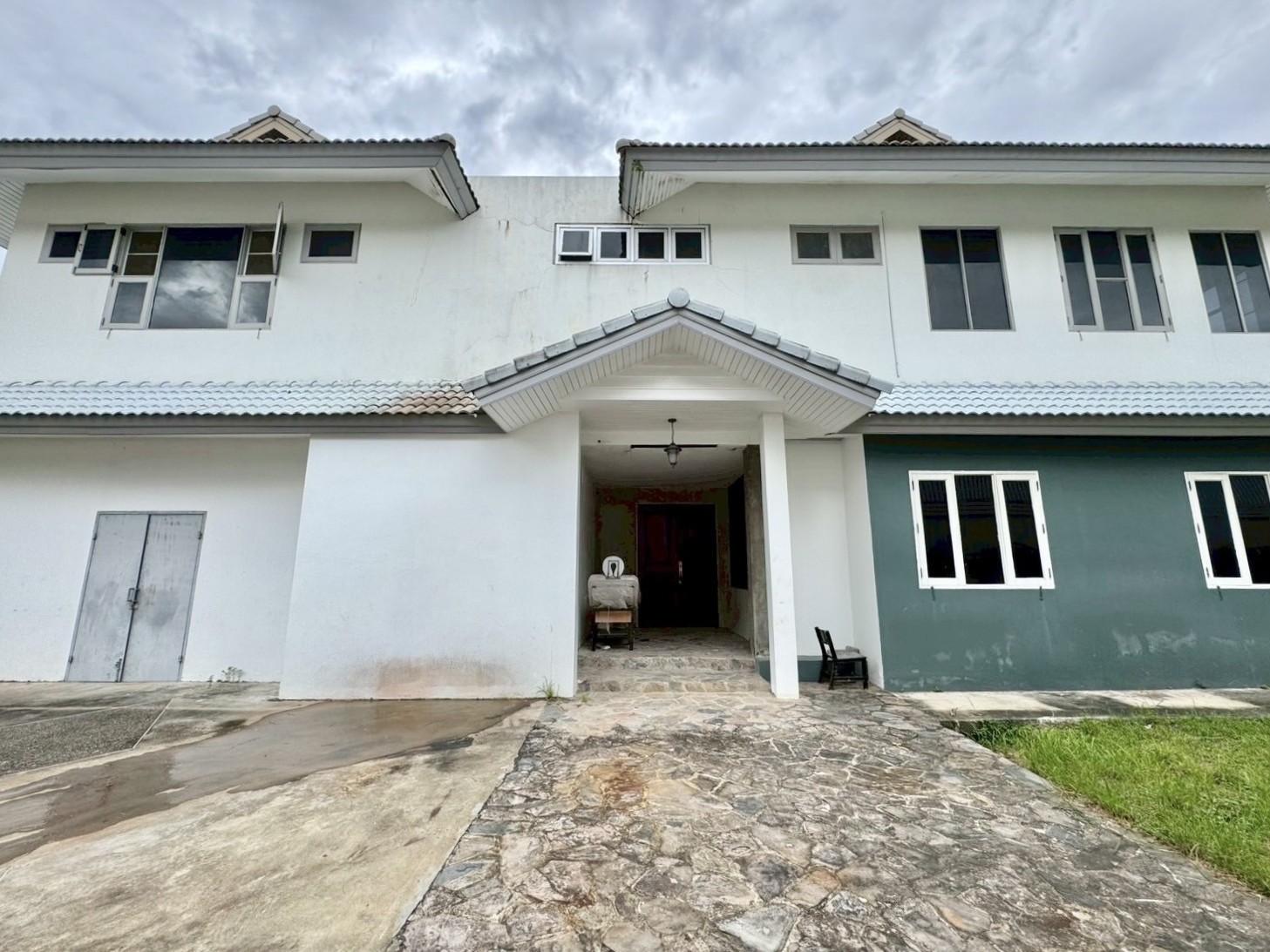5 Bedroom House For Sale in Chang Phueak, Mueang Chiang Mai, Chiang Mai - Image 1