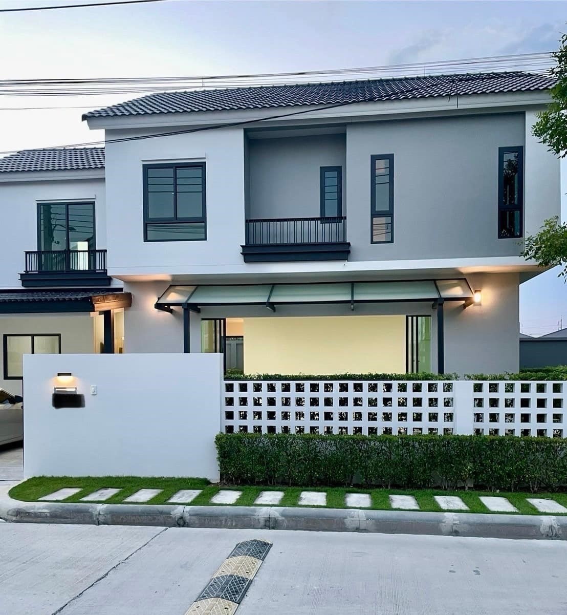 4 ห้องนอน บ้านเดี่ยว สำหรับเช่า ใน บางแก้ว, บางพลี, สมุทรปราการ - Image 1