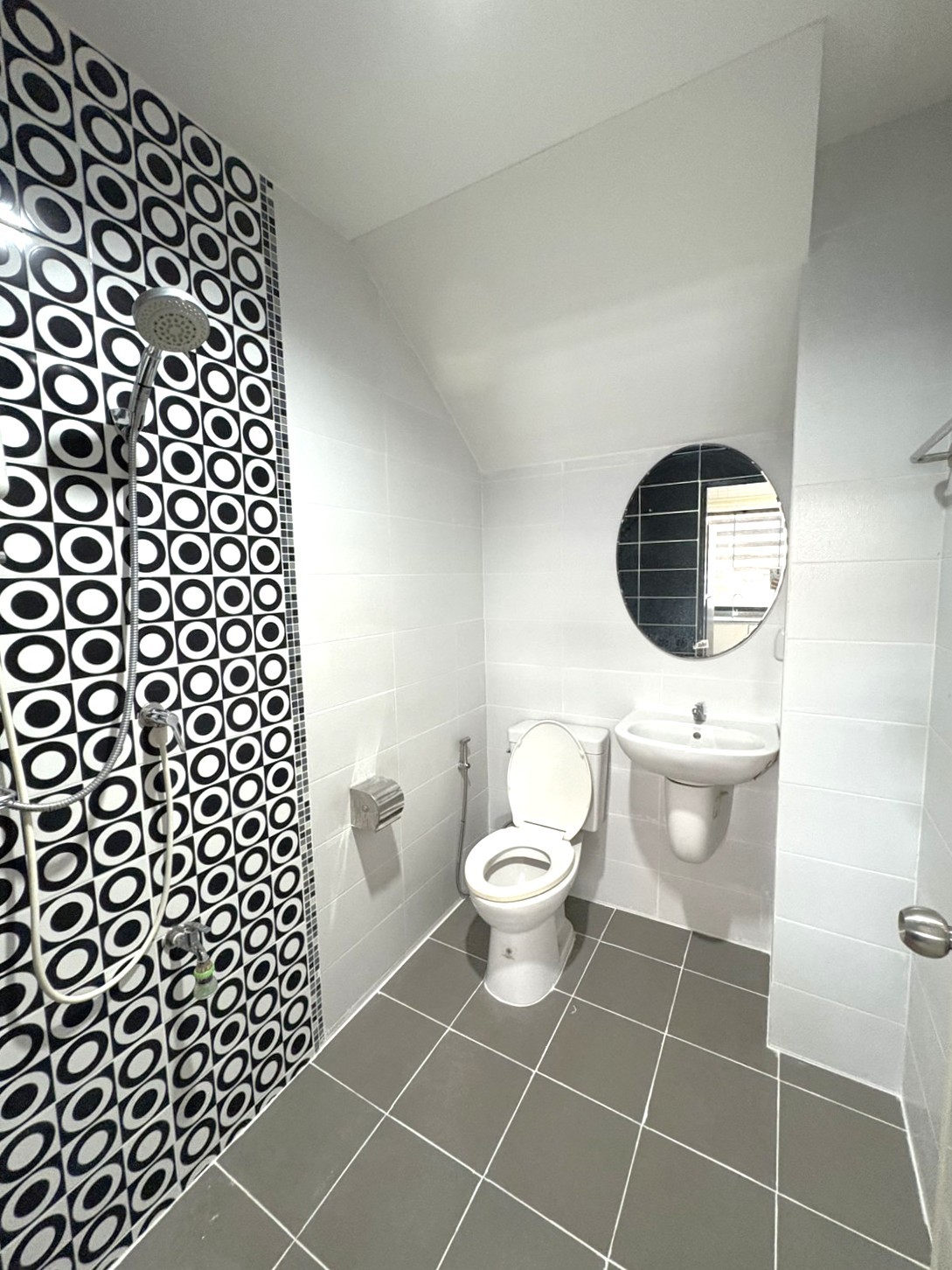 3 Bedroom Townhouse For Rent in San Sai Noi, San Sai, Chiang Mai - Image 10