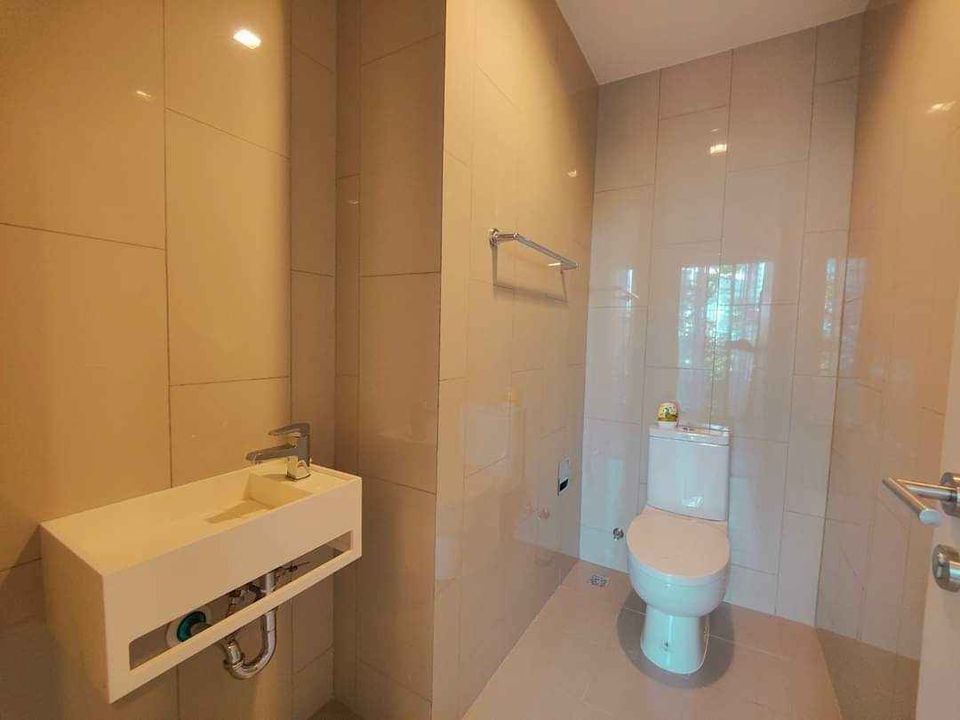 1 Bedroom Condo For Sale in Phra Khanong Nuea, Vadhana, Bangkok - Image 11
