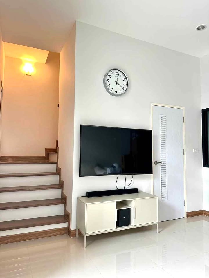 4 Bedroom Townhouse For Sale in Chai Sathan, Saraphi, Chiang Mai - Image 3