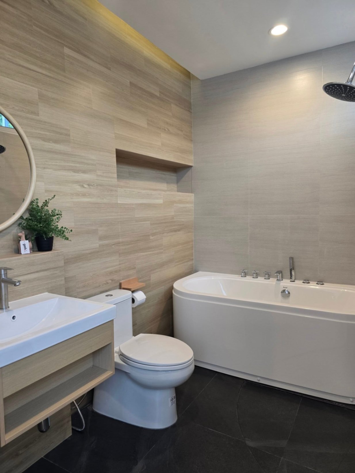 4 Bedroom House For Sale in Pa Daet, Mueang Chiang Mai, Chiang Mai - Image 9